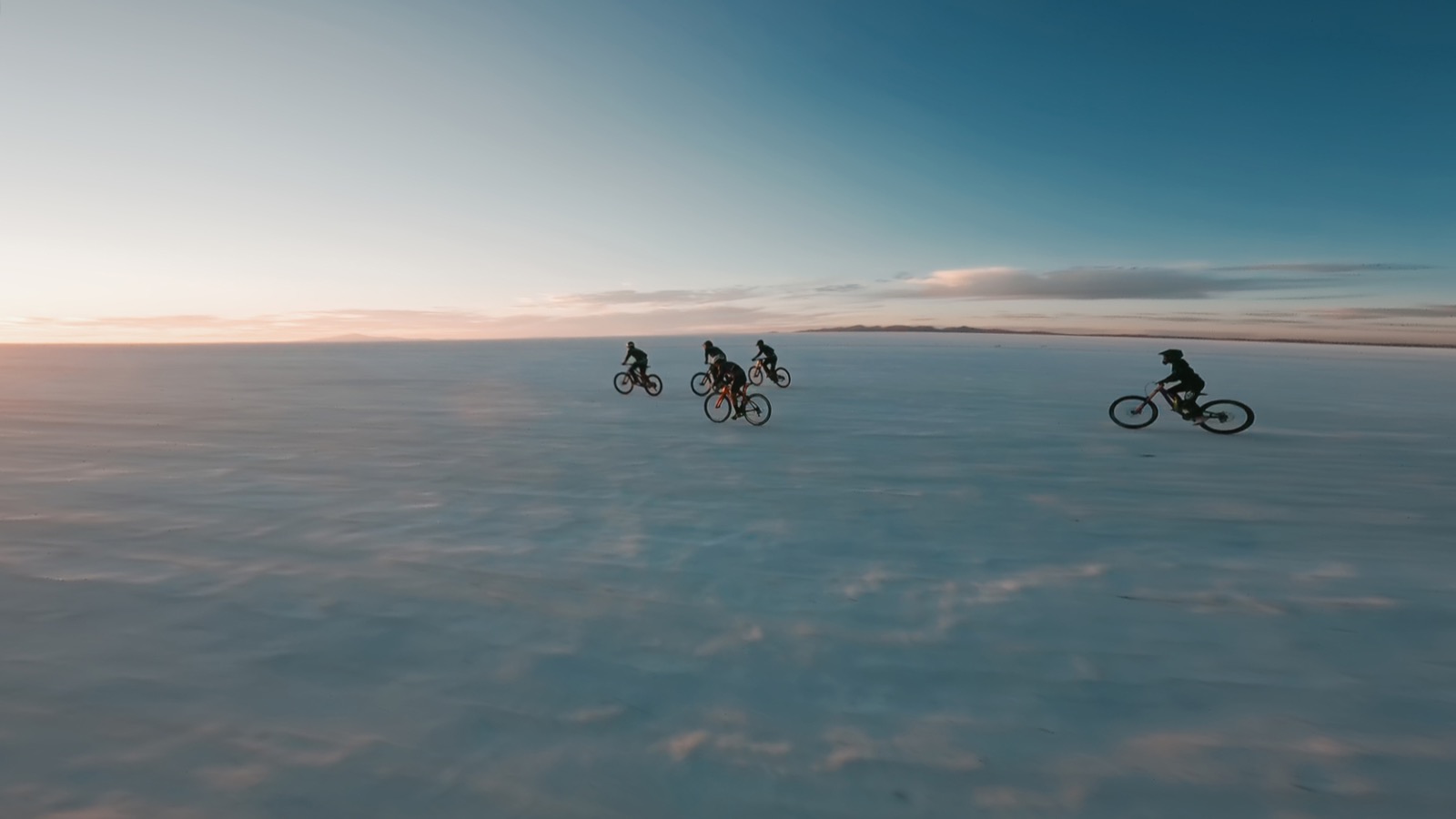 SHIMANO - Uyuni Salt Flats